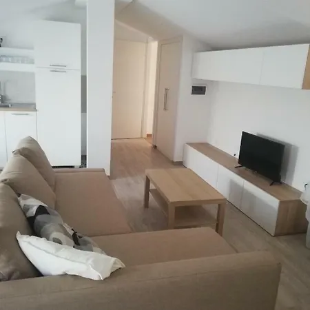 Algieri Apartment *