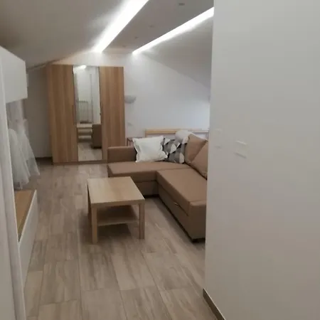 Algieri Apartment